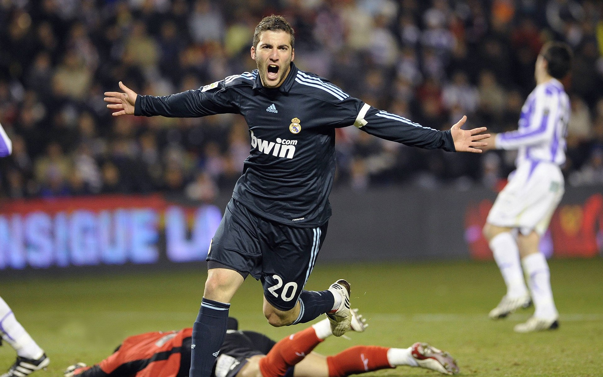 史上最“经典”的季后赛圈粉无数的对决有哪些？，季后赛经典比赛