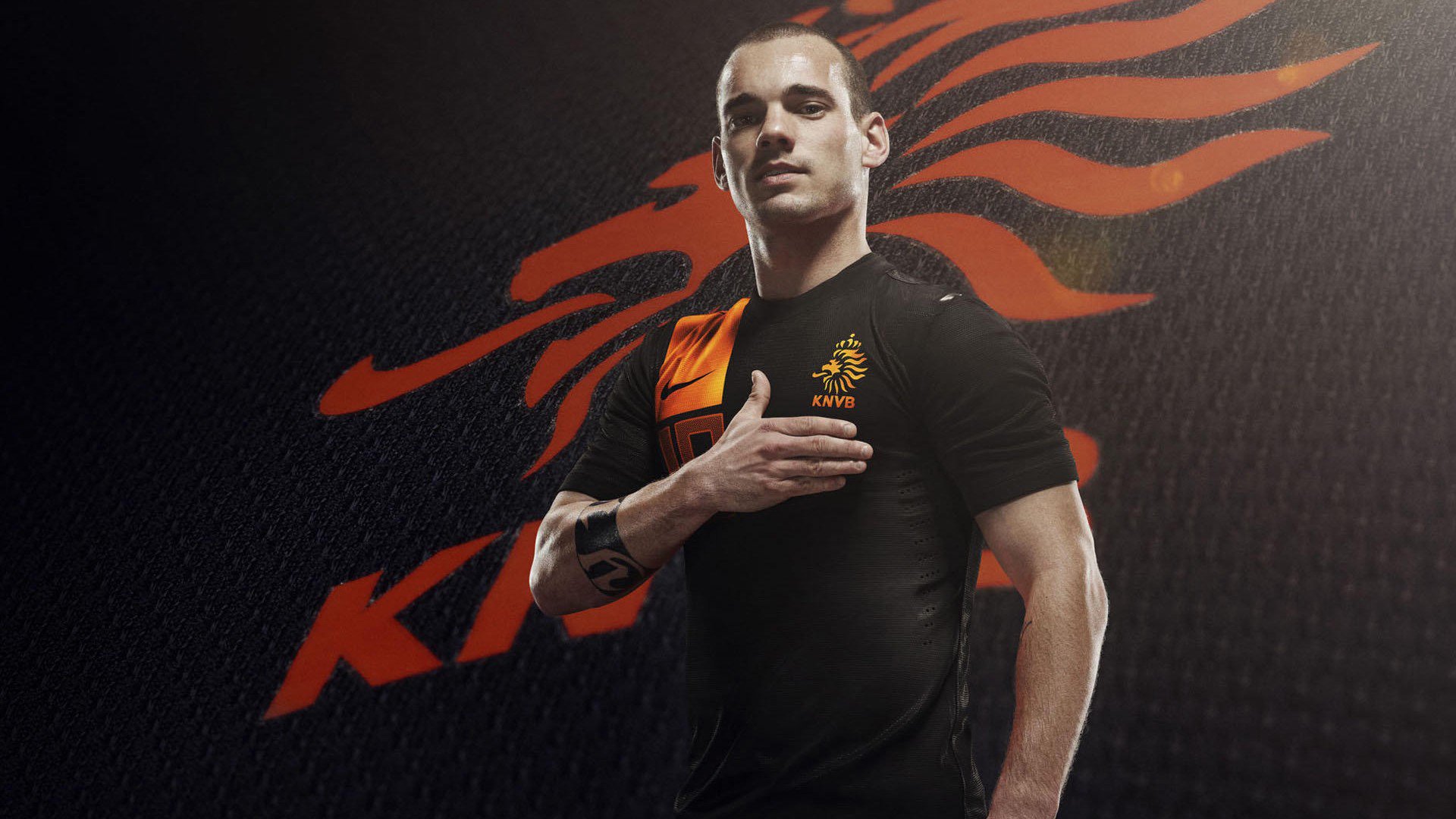 九游平台官网-欧洲杯巅峰之战：战术对拼令人目不暇接，欧洲杯最争议一幕